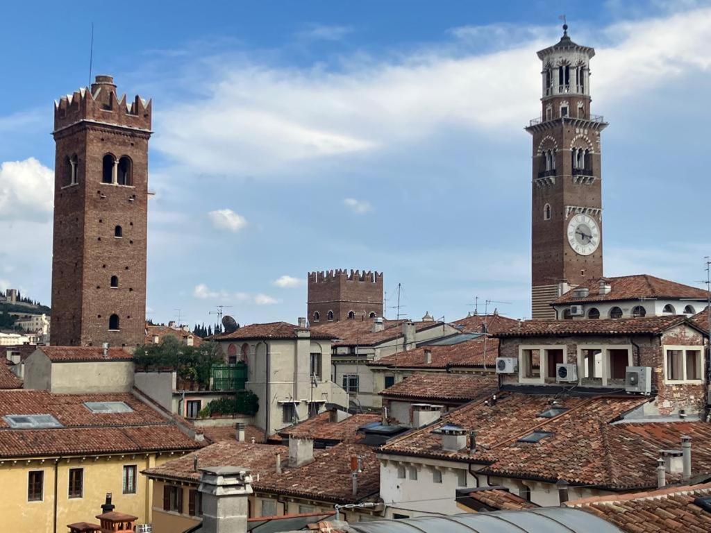 Locazione Via Fama 7 Apartamento Verona Exterior foto